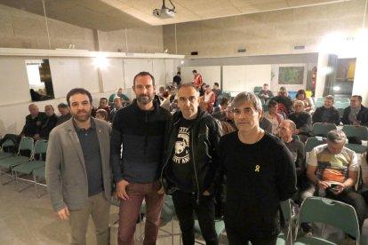 ‘Selfie’ de Pedro Sánchez amb simpatitzants socialistes a la Rioja, on es va regalar un bany de masses.