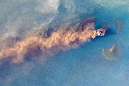 Al menos 168 fallecidos por un tsunami en el estrecho indonesio de Sonda