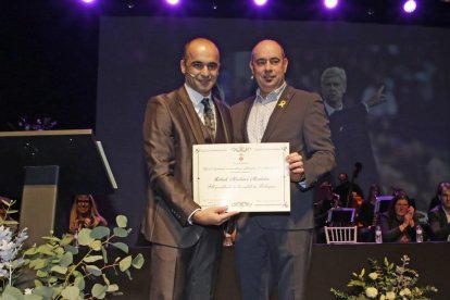 Robert asistió al acto acompañado de sus familiares.