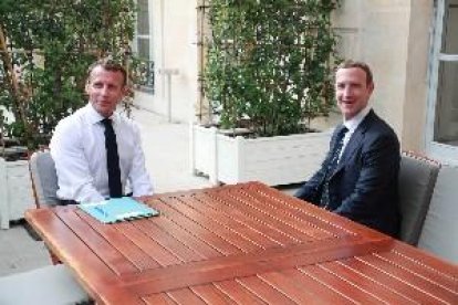 Acusan a Zuckerberg de crear un 