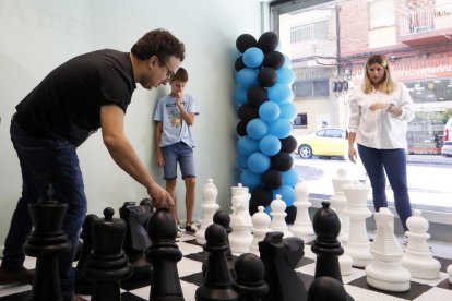 A Taquígraf Martí es van habilitar uns escacs gegants.