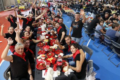 El melocotón de Pinyana es el protagonista este fin de semana de la Fira de Alfarràs, mientras que Corbins celebró ayer la Fira de la Poma.