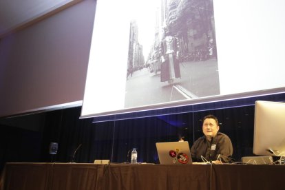 El músic Fermín Muguruza comparteix amb el públic el procés de creació de ‘Black is Beltza’.