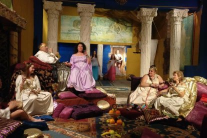 Cervera - El Parc Nadal de Cervera ubicat a la zona esportiva ofereix als més petits un rocòdrom, el tren de la bruixa, llits elàstics o circuits de bicis de tres rodes. Podrà visitar-se fins al dia 4 de gener, en horari de 16 a 20 hores.