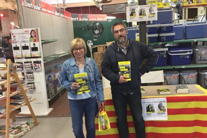 El vermut literari de Punt de Llibre està consolidat com una tradició entre autors i editors.