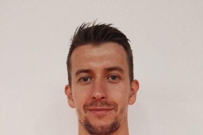 Los participantes, en la charla previa al inicio de la actividad en el pabellón Agnès Gregori.