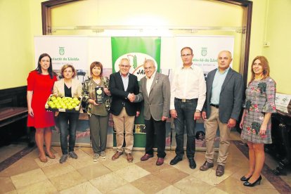 Imagen de los galardonados en la entrega del premio.