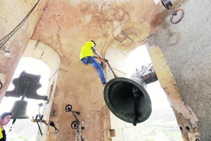 El ‘toc a la llibertat’ de campanes per reclamar l’alliberament dels Jordis i els polítics independentistes empresonats.