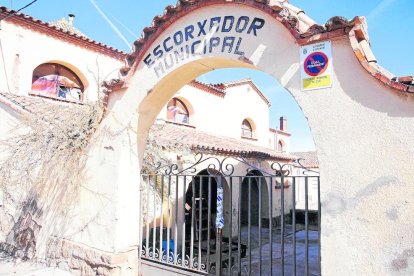 Estado en el que quedó el almacén de la compañía Teatredetics.