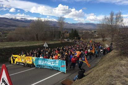 Unas 200 personas convacadas por el CDR del Pallars Jussà el jueves al mediodía en el puerto de Comiols.