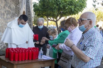 El prior Francisco Marín va beneir la desfilada.