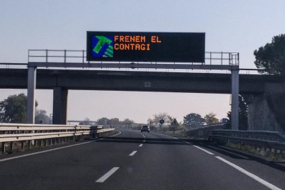 La Urbana va sorprendre la nit de dissabte més de mitja dotzena de persones al Gran Astoria.