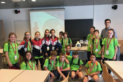 Amb un escàner 3D, els nens van descobrir la seua silueta a l’ordinador.