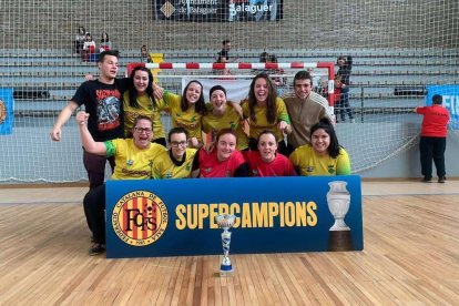 El equipo del CFS Vila-sana, que espera poder participar en la próxima edición de la Liga de Campeones.