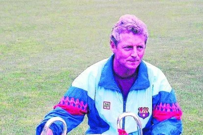 Carles Tusquets ofreció ayer una rueda de prensa después de la reunión de la comisión gestora.