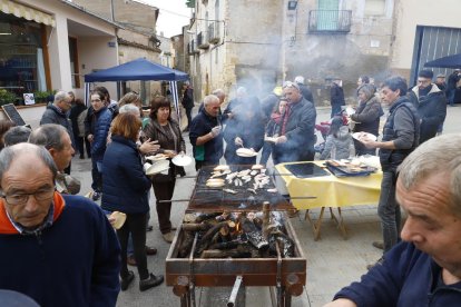 En Tuixent la jornada contó con música tradicional y popular del Pirineo a cargo de Pep Lizarra.