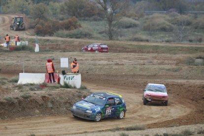 El equipo GC Motorsport lidera un grupo de tres vehículos por delante de dos pertenecientes a la Escuderia Lleida.