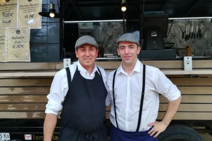 Els Camps Elisis es van omplir de gent ahir a la tarda.