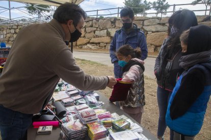 El mago Goyo Muñoz ofreció el primer espectáculo de la jornada de ayer, ‘Txirriskimirriski’.