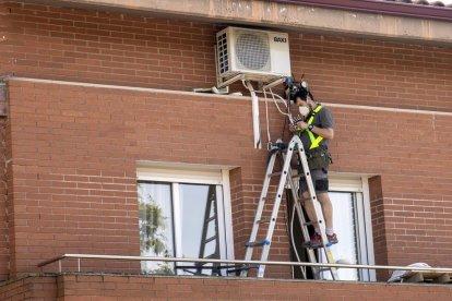 Obras en un edificio de La Seu d’Urgell.