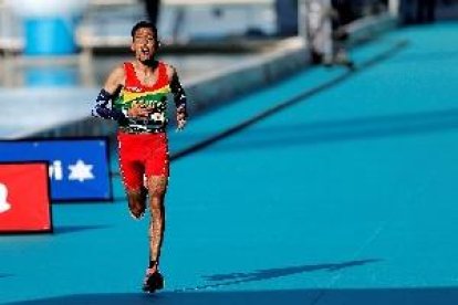 Ayad Lamdassem bate el récord de España de maratón en Valencia