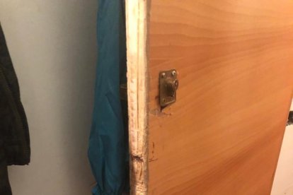 Així van deixar un habitatge de la Zona Alta desallotjat fa poc.