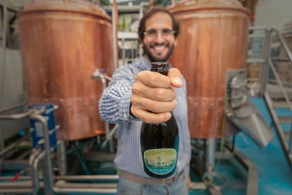 Oliba Green Beer, la primera cerveza verde de oliva del mundo, creada en Lleida