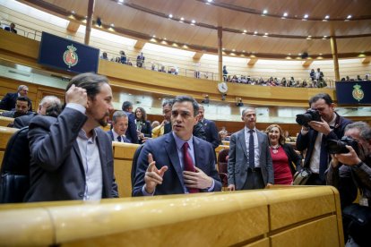 Riñas políticas para distraernos del virus