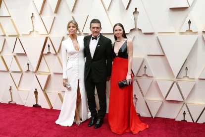 Elton John i Bernie Taupin, eufòrics per l’Oscar a millor cançó.