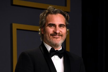 Elton John i Bernie Taupin, eufòrics per l’Oscar a millor cançó.