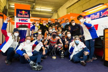 El piloto de Cervera subió al segundo cajón del podio en Le Mans.