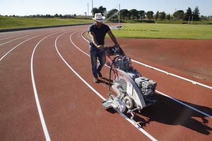 Les pistes municipals d’atletisme de les Basses no estaran obertes dilluns a l’espera de protocols.