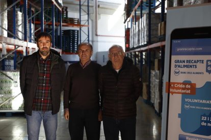 La presentación del Gran Recapte, con Antoni Fo, nuevo presidente del Banc d’Aliments, en el centro.