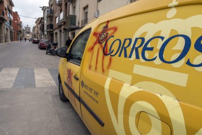 Oficinas de Juneda y Cervera, furgonetas de Lleida y Guissona y buzón de Bellpuig.