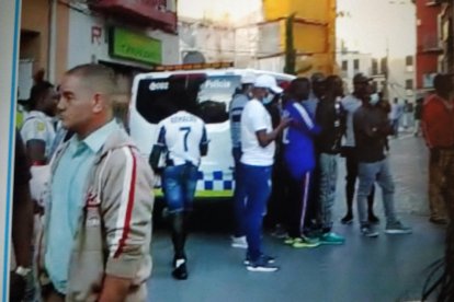 Un fragmento de un vídeo que grabaron testigos del incidente.