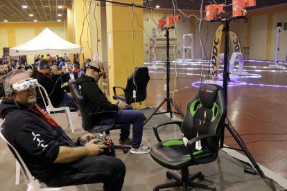 El sector dels drons reclama flexibilitzar la normativa de l'espai aeri