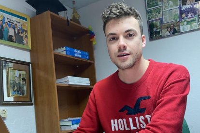 A la izquierda, Manel Sangrà, de 24 años, y a la derecha, Pau Olivares, de 25.