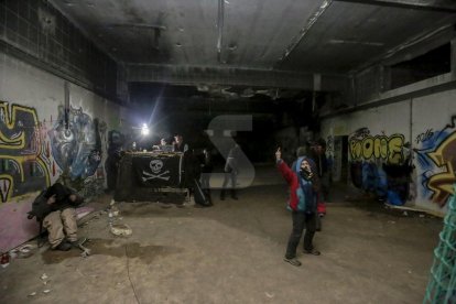 Festa 'rave' il·legal de tres dies en un edifici ruïnós de Lleida