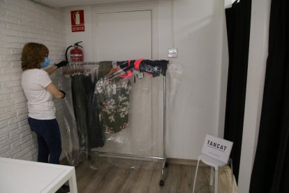 Alguns comerços ja publiciten rebaixes.