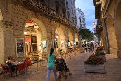 Desprendimiento en la fachada del Principal