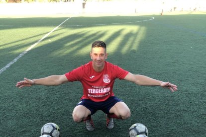 Els jugadors del Fraga van celebrar diumenge el retorn a Tercera divisió.