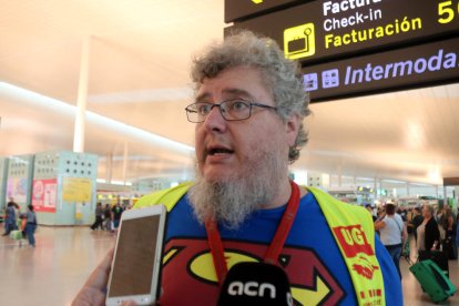 Normalidad en el aeropuerto del Prat a la primera jornada de huelga de Iberia