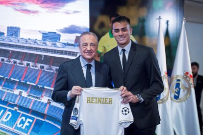 Saúl Ñíguez celebra el gol amb què va donar el triomf a l’Atlètic de Madrid sobre el Liverpool.