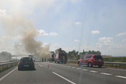El incendio se ha producido a la altura de la salida de Sidamon.