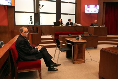 Torra, este lunes a la banquillo de los acusados.