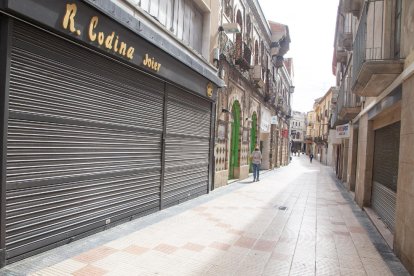 La majoria d’establiments de l’Eix van secundar la vaga i d’altres van tancar al pas dels piquets.