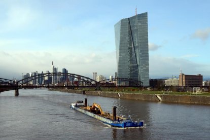 Imagen de la reunión telemática celebrada ayer por los líderes de la UE sobre el fondo de recuperación.