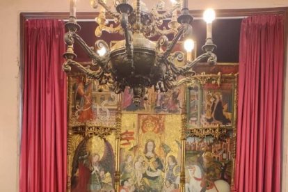 Cuatro de las cinco primeras mujeres que en 1980 entraron en la Guardia Urbana.