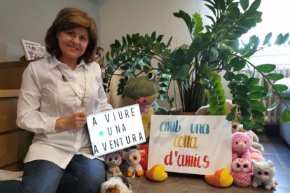 Imatges dels vídeos creats pels mestres i personal de les escoles Frederic Godàs, Ciutat Jardí i Riu Segre.