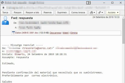 Dos correus que intentaven suplantar ahir dos consistoris lleidatans.